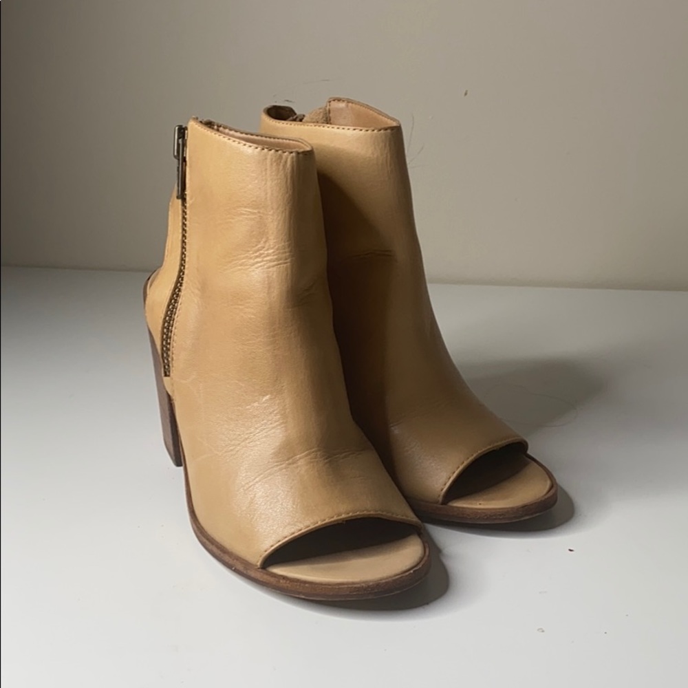 Steve Madden heels